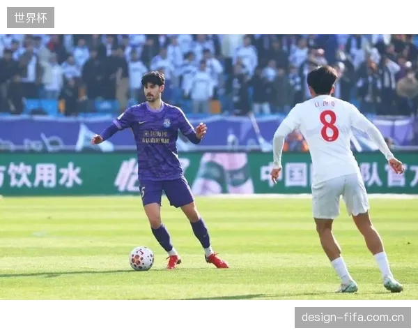格劳虽防守数据尚可，但其组织与推进能力短板使其难以胜任津门虎高压体系下的后腰角色。